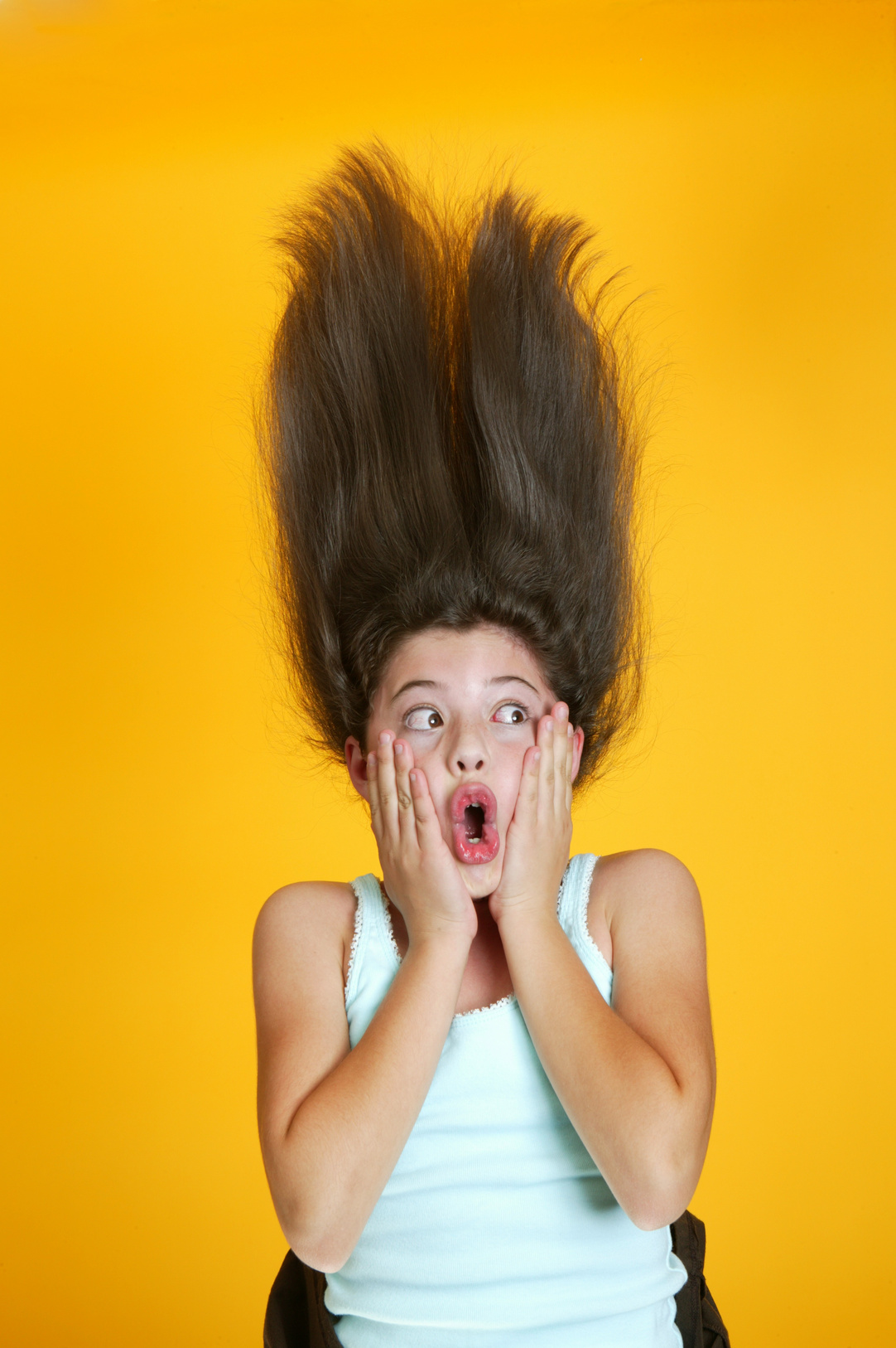 Crazy hair girl scream